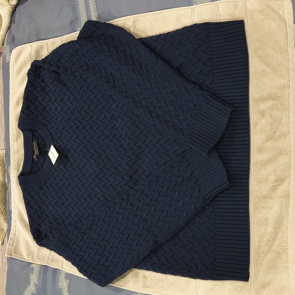 Banana Republic Organic 100% Cotton Cable Knit Crew Neck Sweater